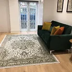 2Bd Mews House, Wanstead